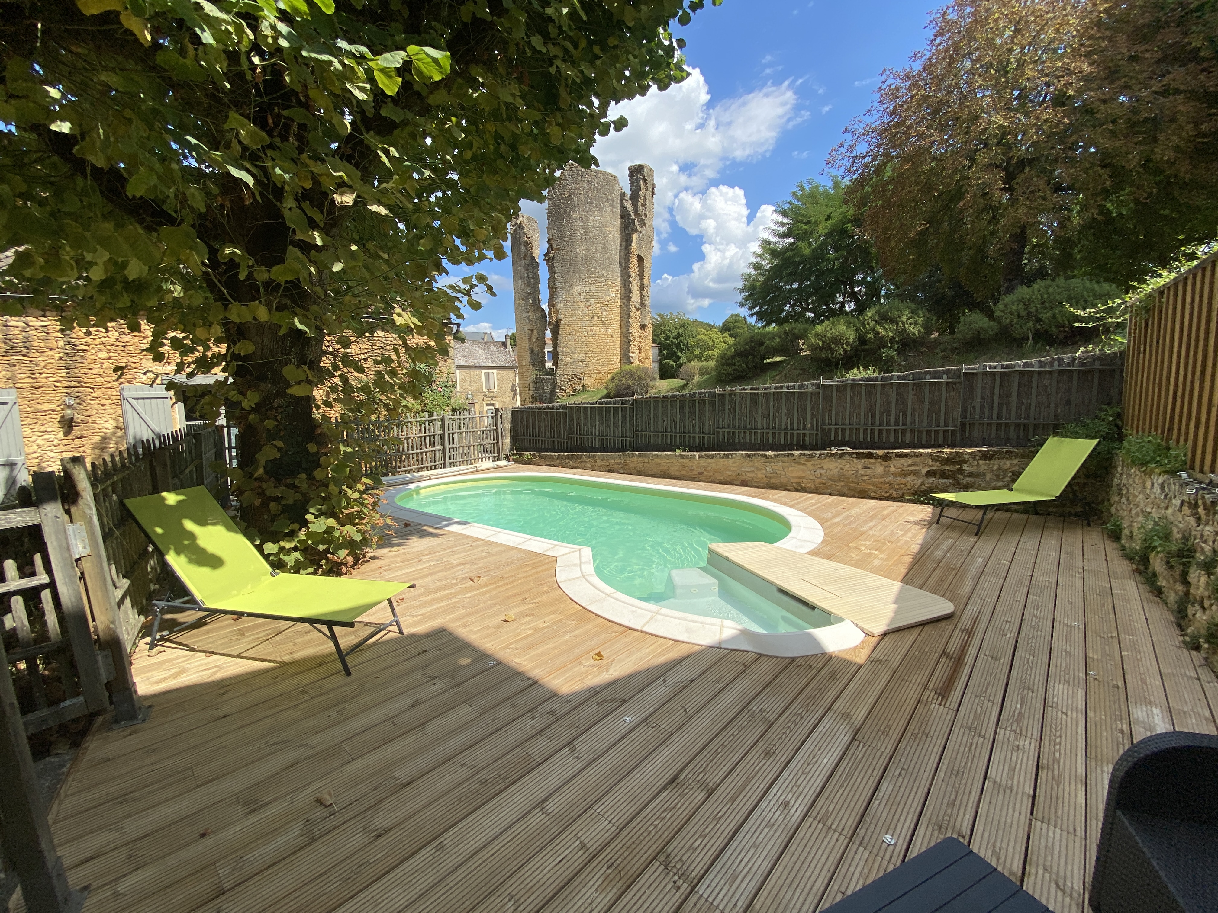 Propriété de caractère restaurée avec piscine chauffée, idéale chambres d’hôtes – Sainte-Alvère à Chalagnac
