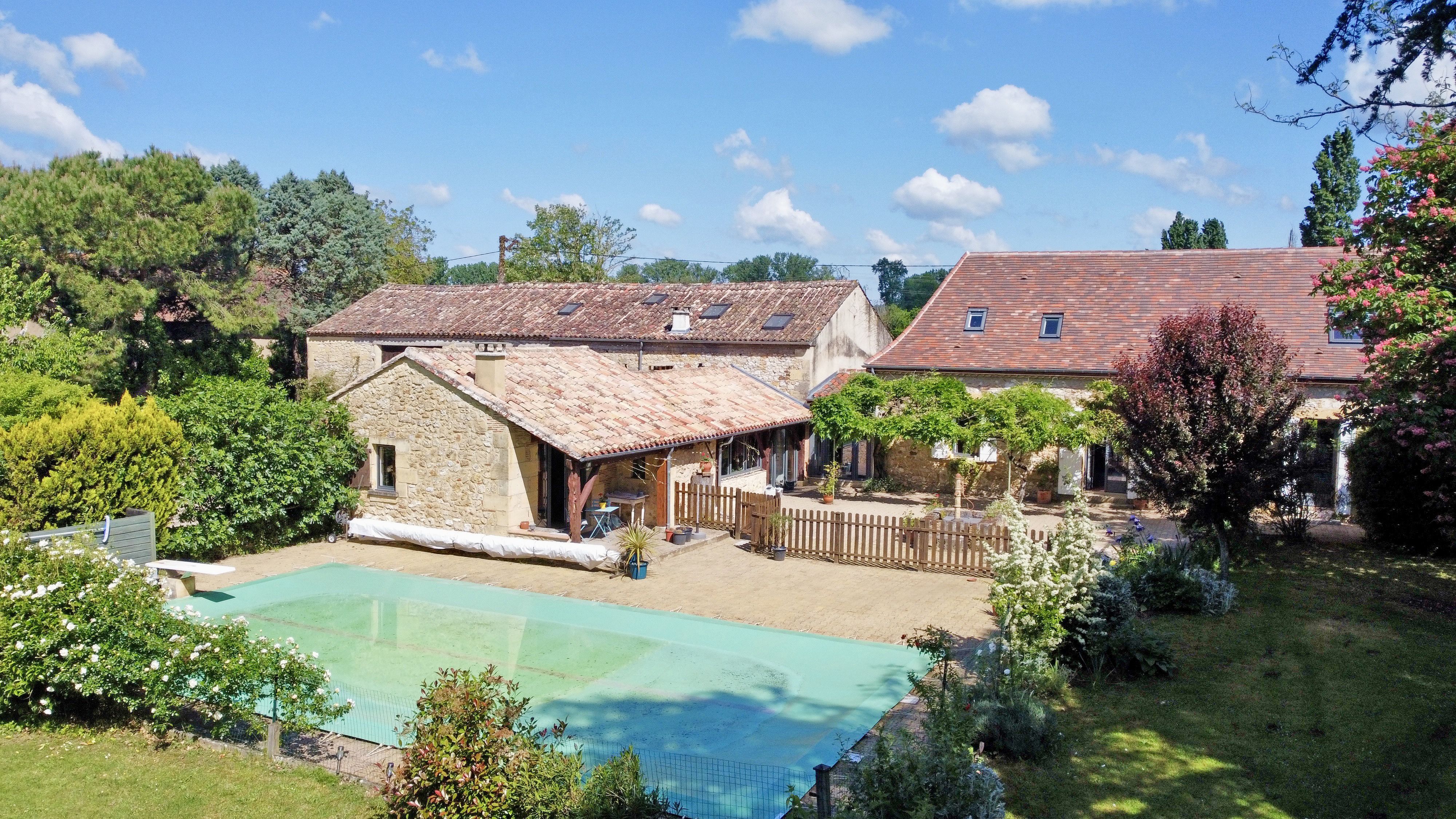 Maison en pierre proche Bergerac à Chalagnac