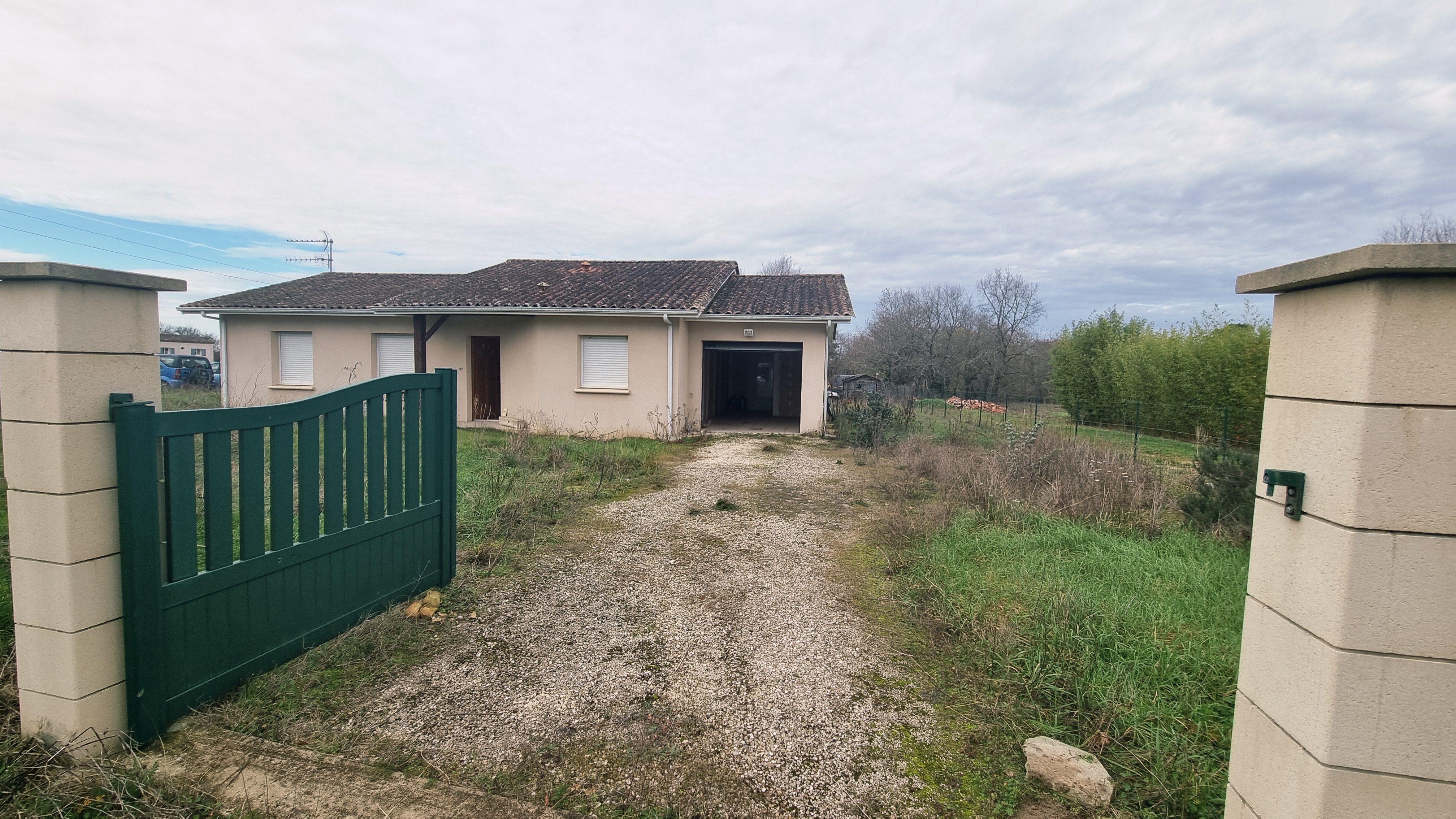 Maison de plain-pied à moins de 2km du bourg de Mussidan à Chalagnac