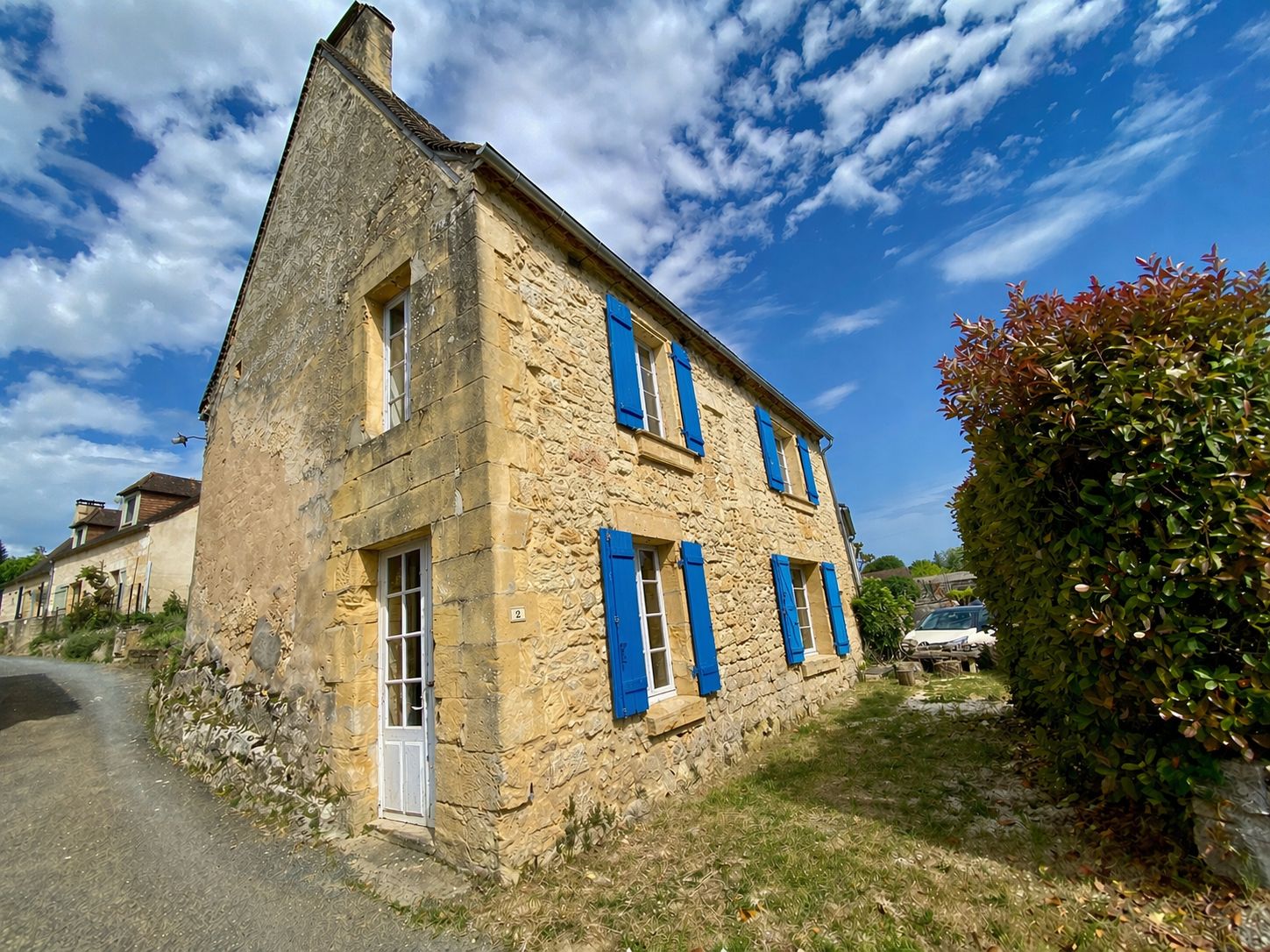 Maison de village confortable en pierres à Chalagnac