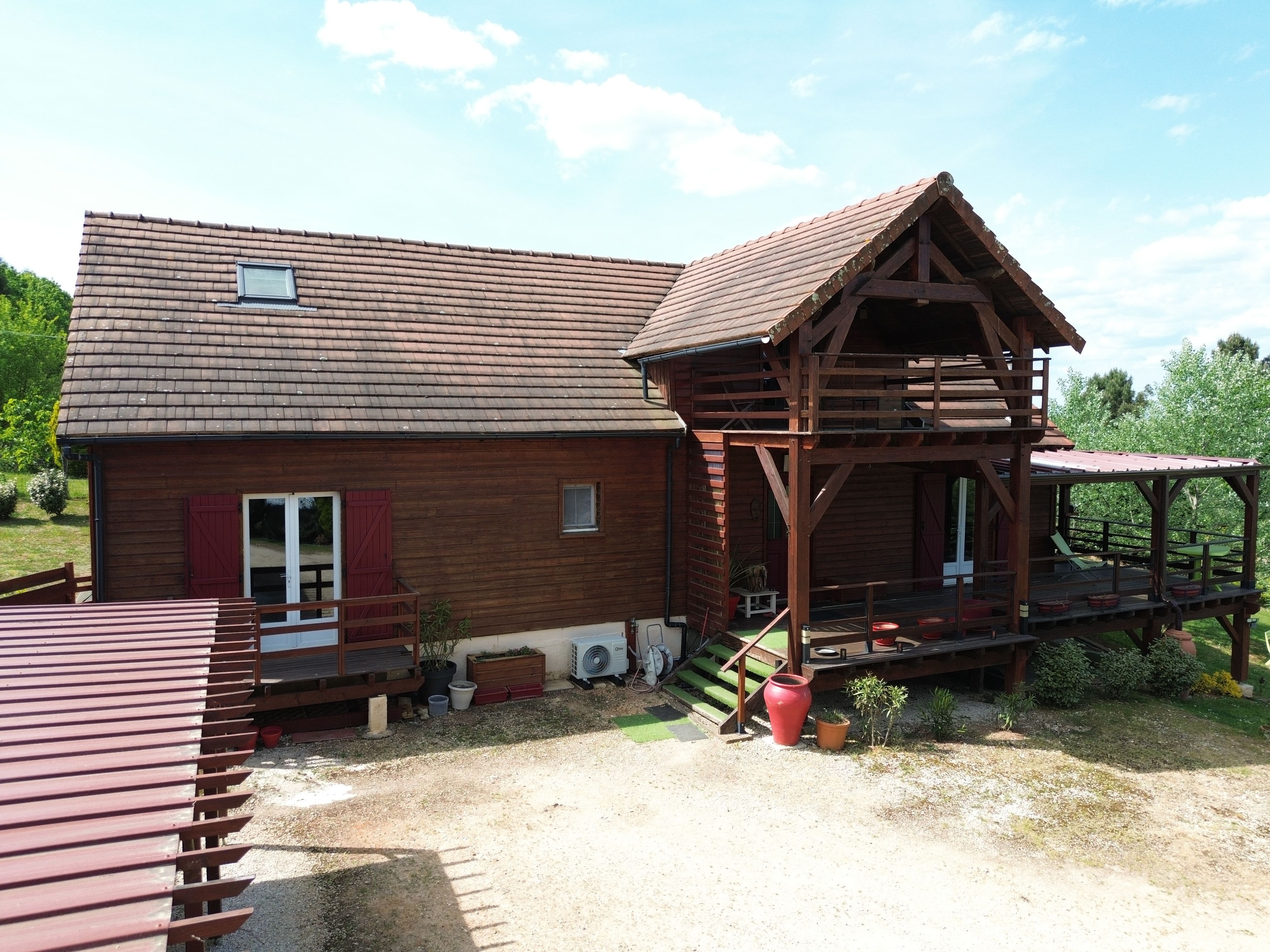 Maison bois contemporaine à Chalagnac