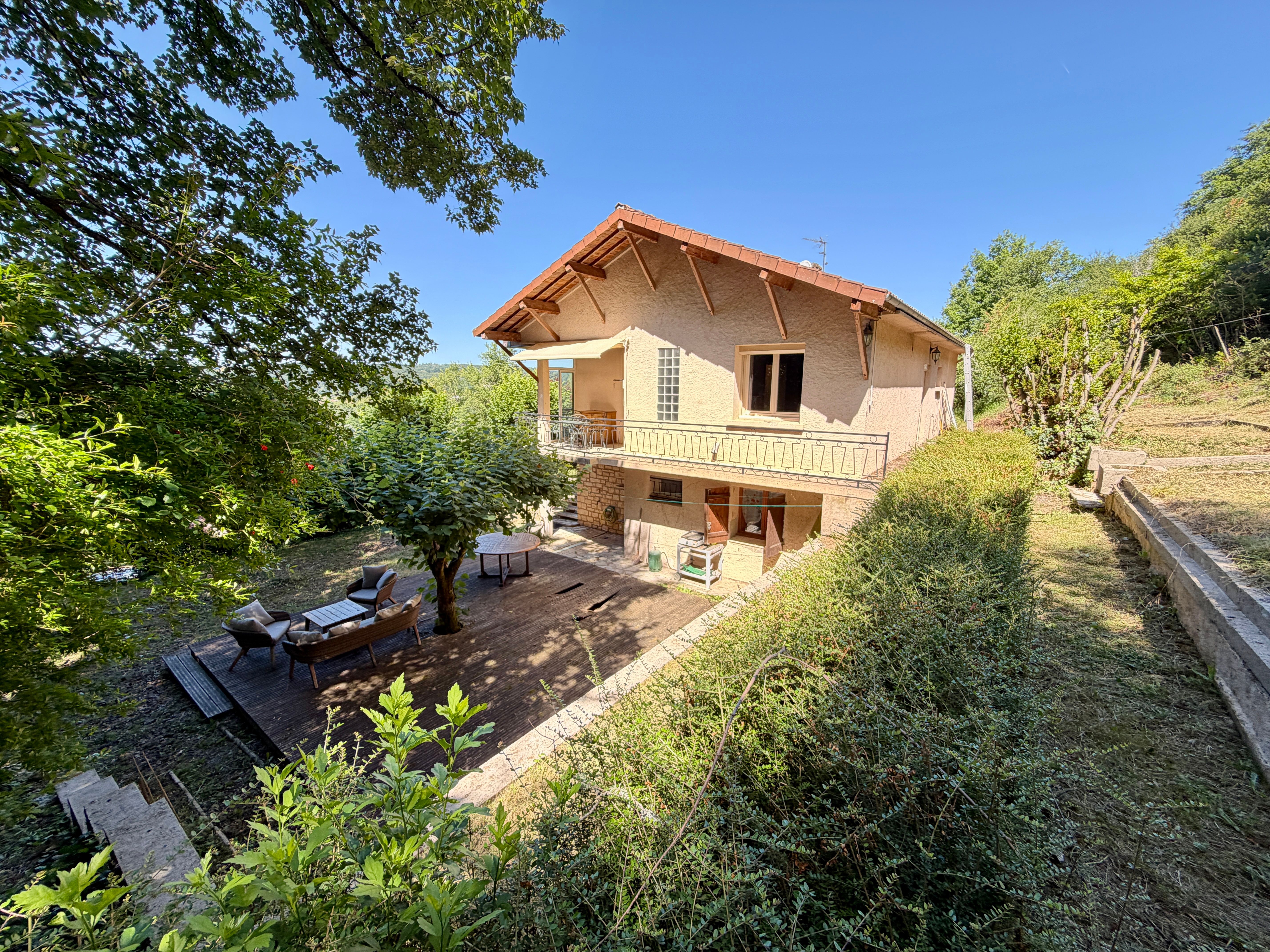 Maison au Bugue sur les hauteurs à Chalagnac