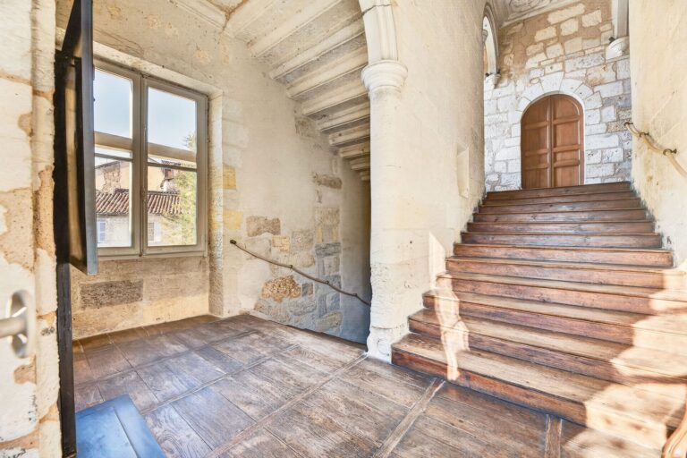 Maison 527 m² · à Périgueux · 527 m² · 1 190 000 €
